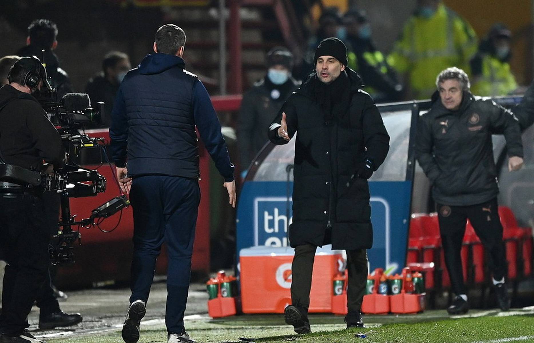 的防守对他 的防守对他