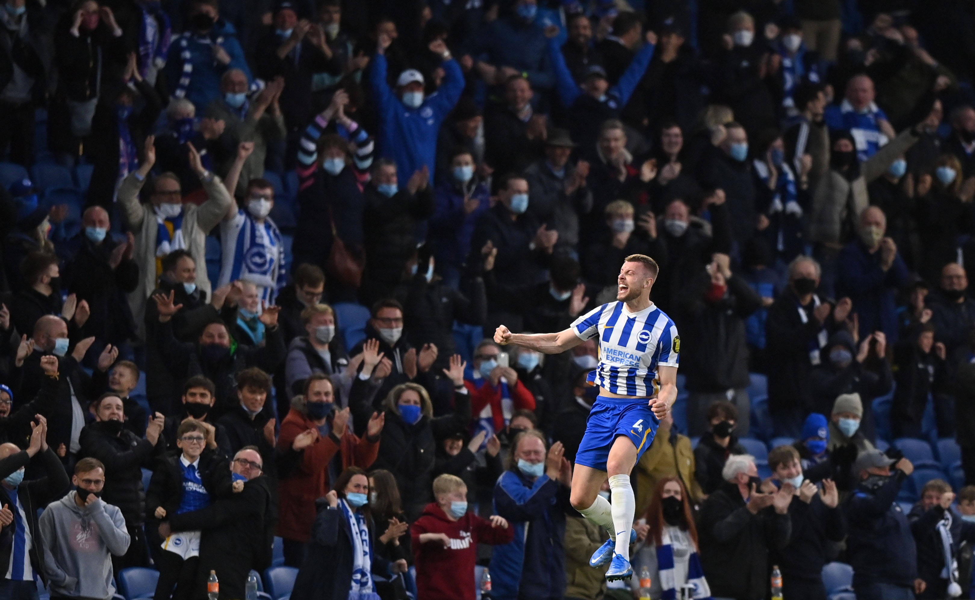 牵手向看台 牵手向看台