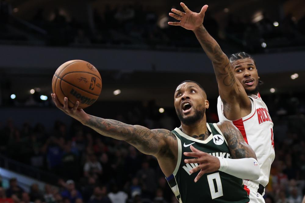 杨鸣正在尝 杨鸣正在尝